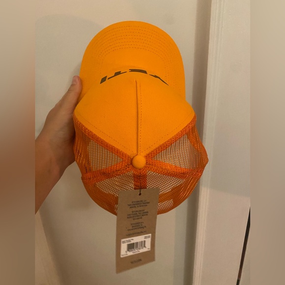 Orange Yeti Hat - Picture 2 of 4